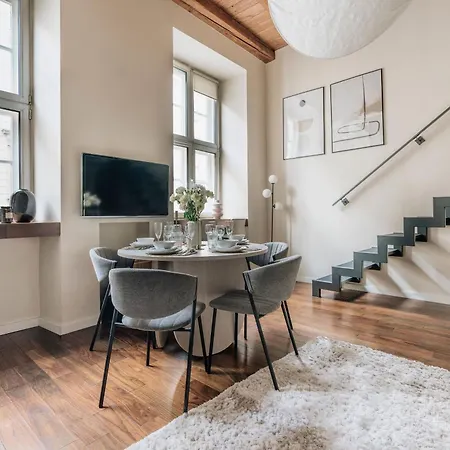 Glass Atelier - Loftaffair Apartment